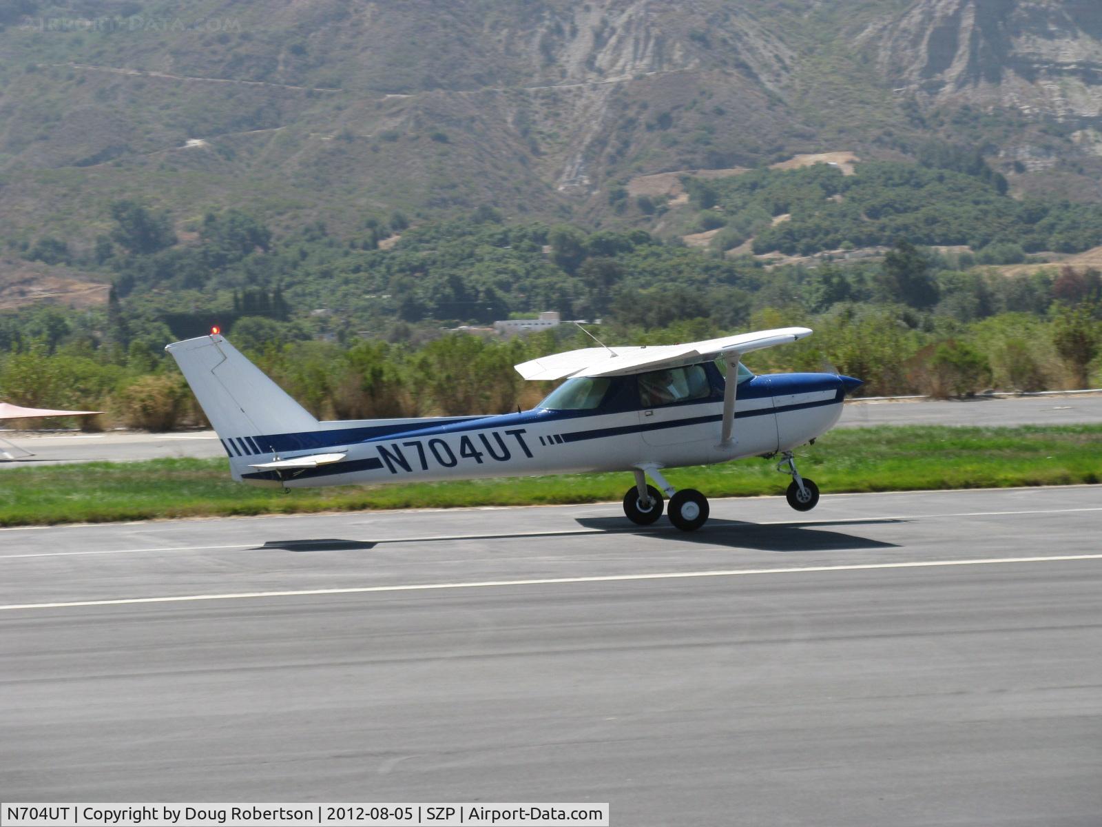 N704UT, 1976 Cessna 150M C/N 15078891, 1976 Cessna 150M, Continental O-200 100 Hp, takeoff Rwy 22