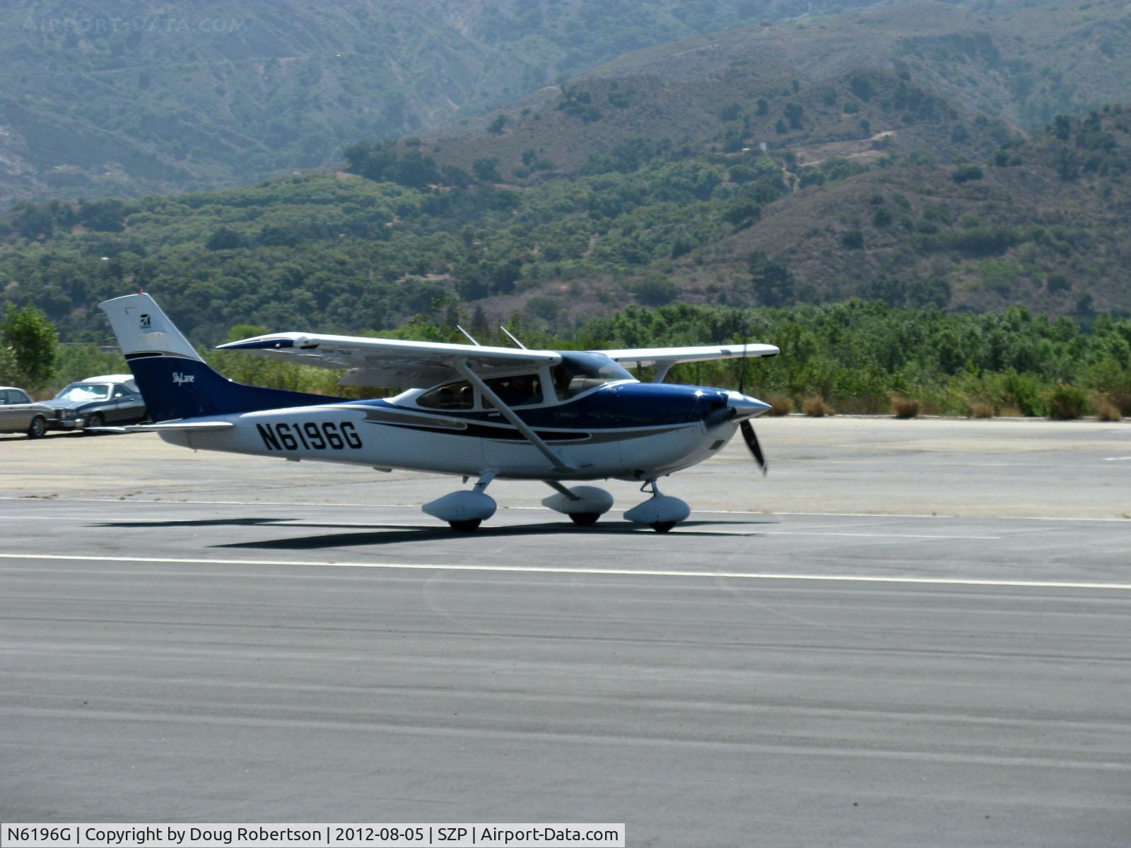 N6196G, 2004 Cessna 182T Skylane C/N 18281397, 2004 Cessna 182T SKYLANE, Lycoming IO-540-AK1A 235 Hp, landing roll Rwy 22