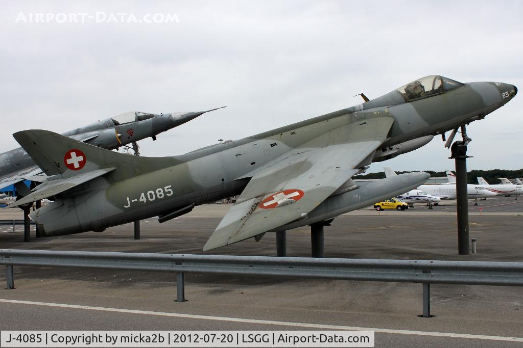 J-4085, 1955 Hawker Hunter F.58 C/N 41H/697452, Preserved