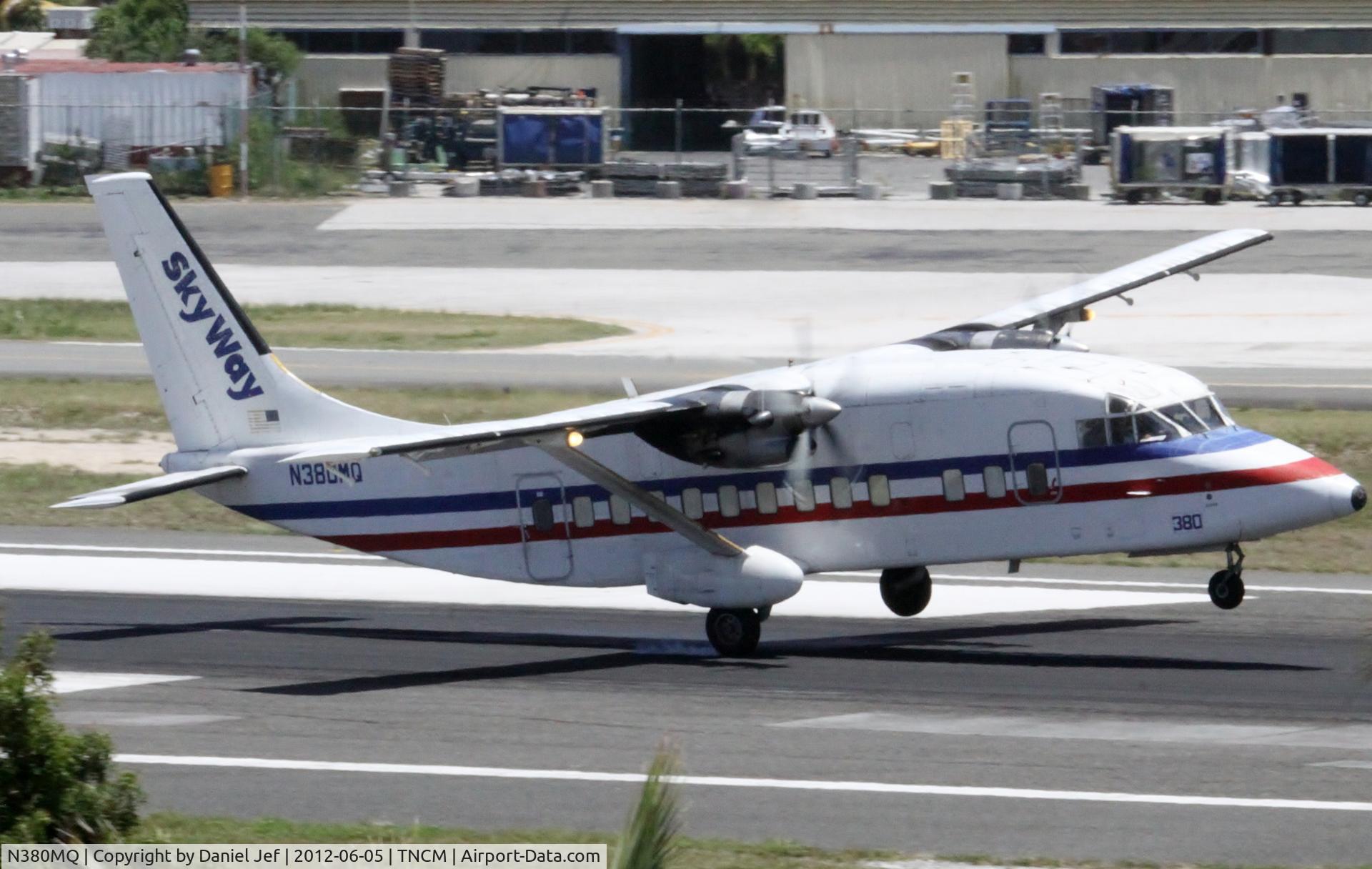 N380MQ, 1986 Short SD3-60-200 C/N SH3702, N380MQ