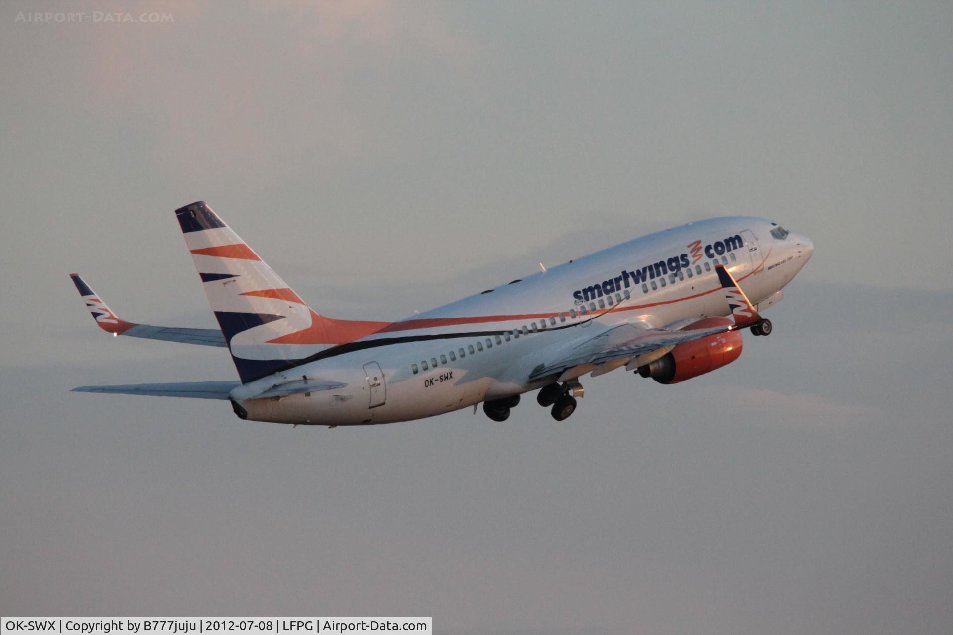 OK-SWX, 2002 Boeing 737-76N C/N 29885, on transit at CDG