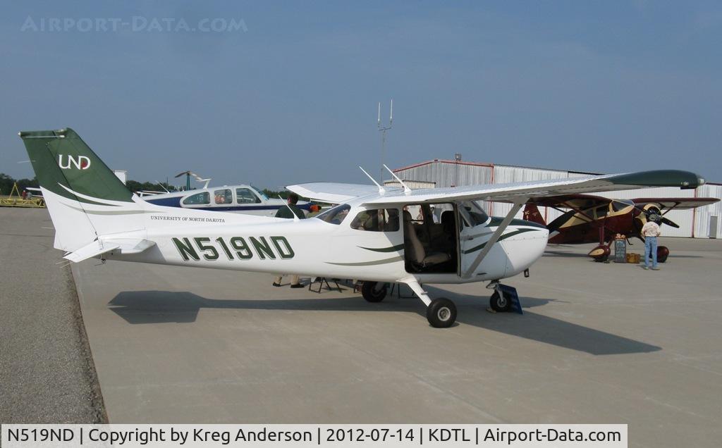 N519ND, 2008 Cessna 172S C/N 172S10810, 2012 Detroit Lakes Water Carnival Fly-in
