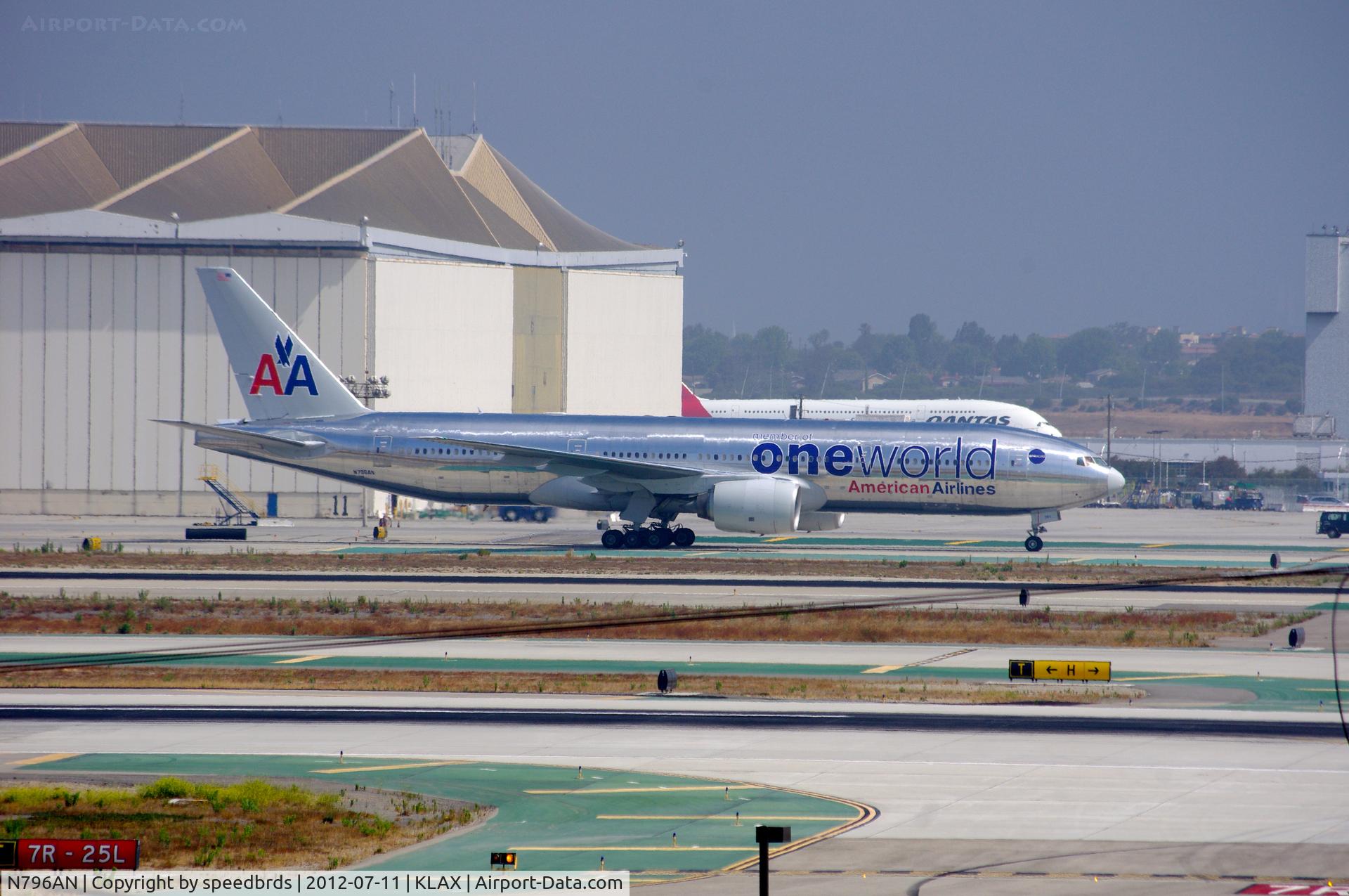 N796AN, 2000 Boeing 777-223 C/N 30796, American Airlines 