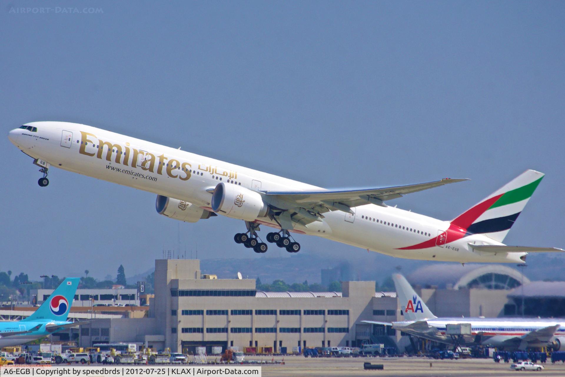 A6-EGB, 2011 Boeing 777-31H/ER C/N 38985, Emirates on takeoff