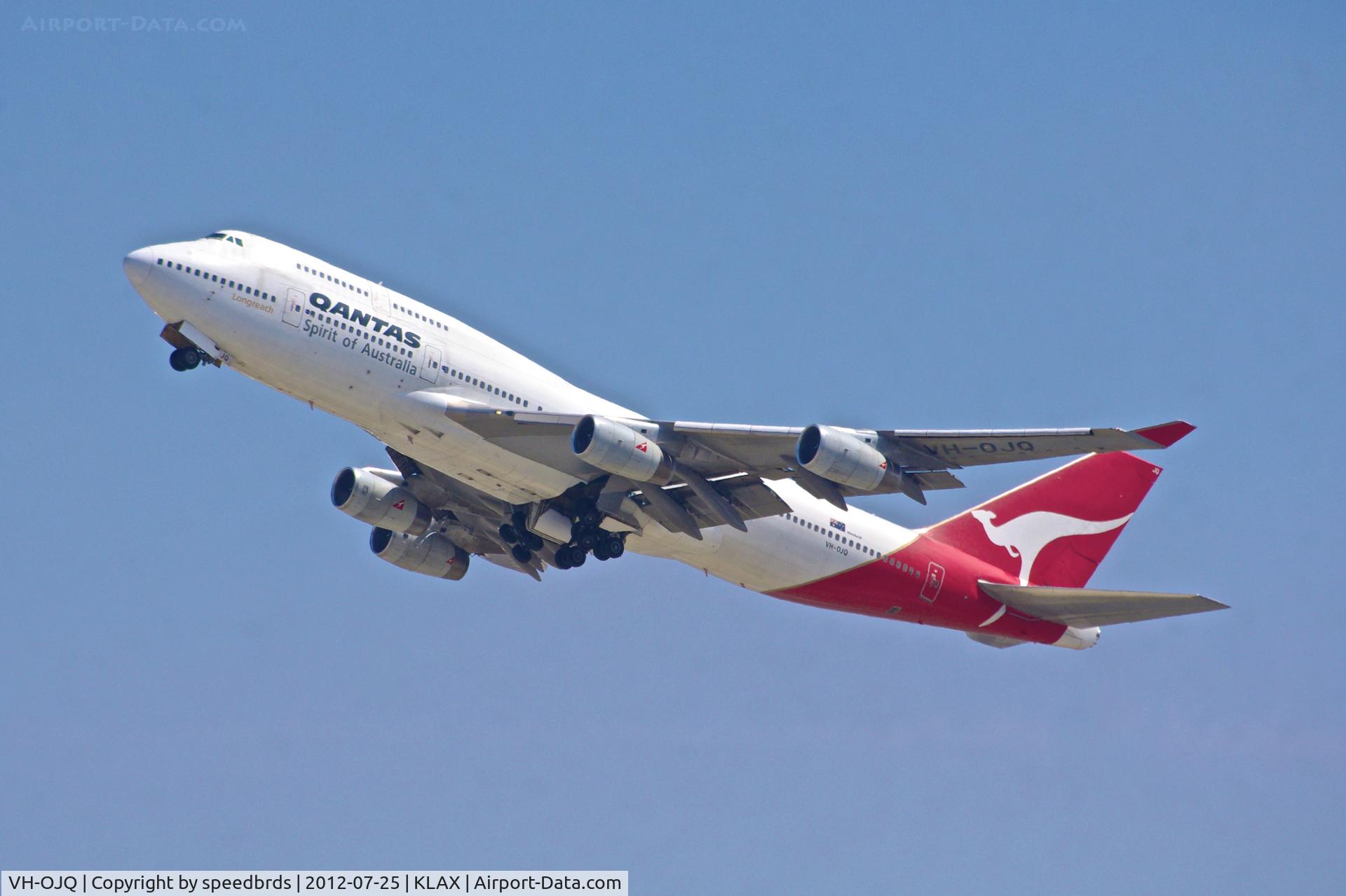VH-OJQ, 1992 Boeing 747-438 C/N 25546, Qantas 747-400 in desperate need of a wash