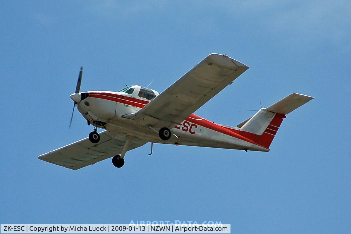 ZK-ESC, Beech 77 Skipper C/N WA-175, At Wellington