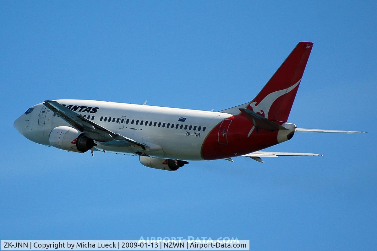 ZK-JNN, 1998 Boeing 737-376 C/N 24295, At Wellington
