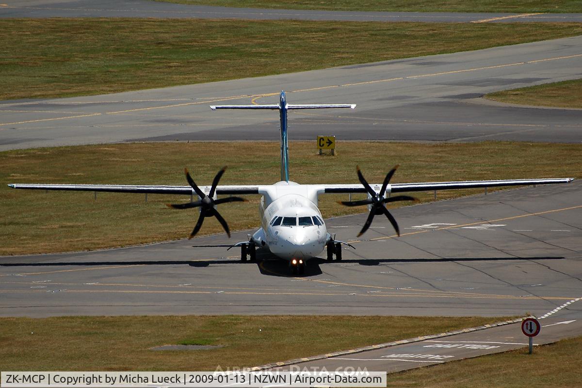 ZK-MCP, 2000 ATR 72-212A C/N 630, At Wellington