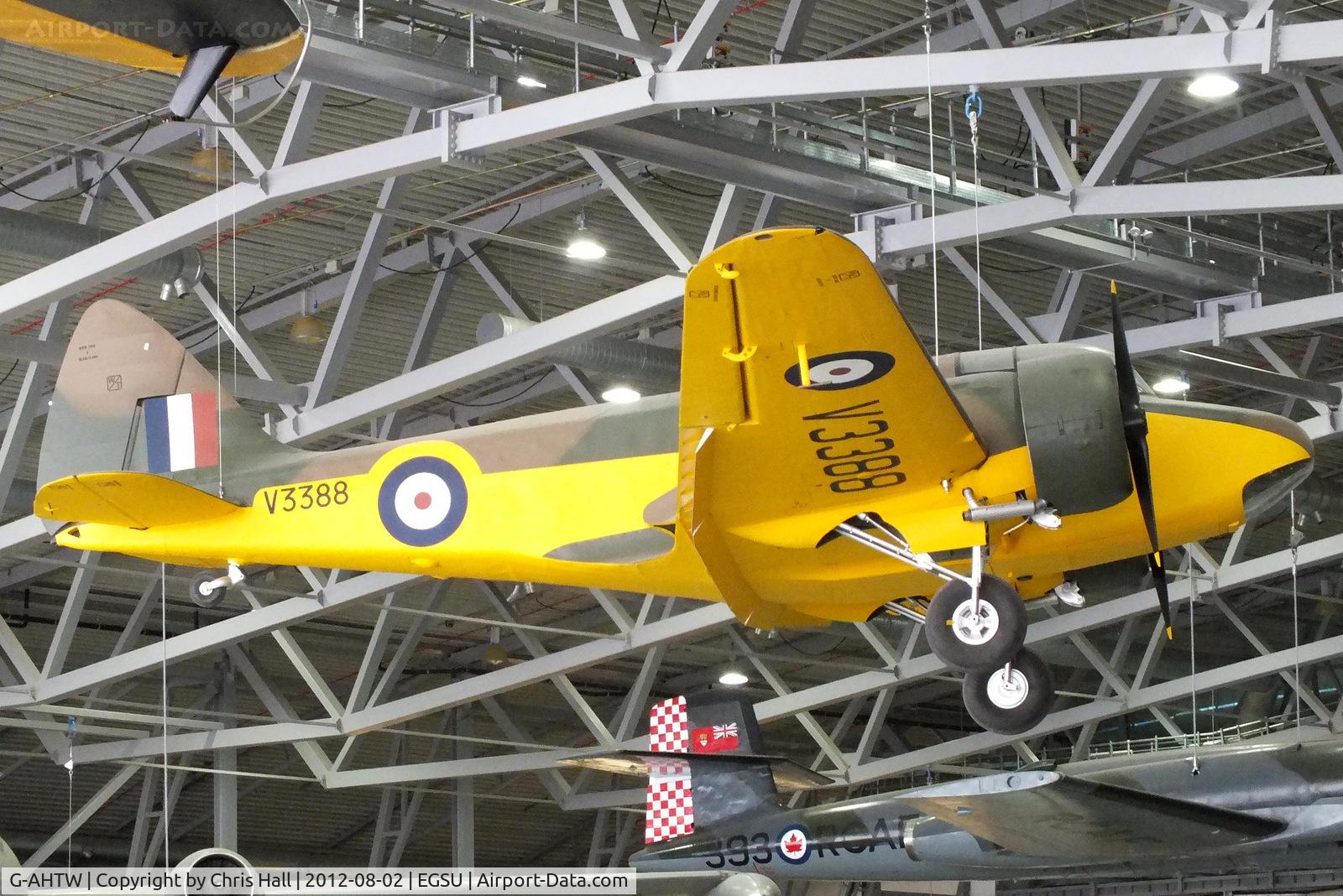 G-AHTW, 1940 Airspeed AS.10 Oxford I C/N 3083, The Oxford was built in 1940 and registered as G-AHTW, but it never saw RAF service. It was used as company communications aircraft until 1960 and came to Duxford in 1978, displayed inside the AirSpace hangar, Duxford. Wearing the serial V3388