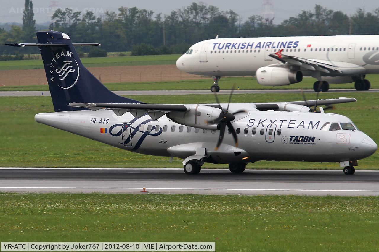 YR-ATC, 1998 ATR 42-512 C/N 589, Tarom