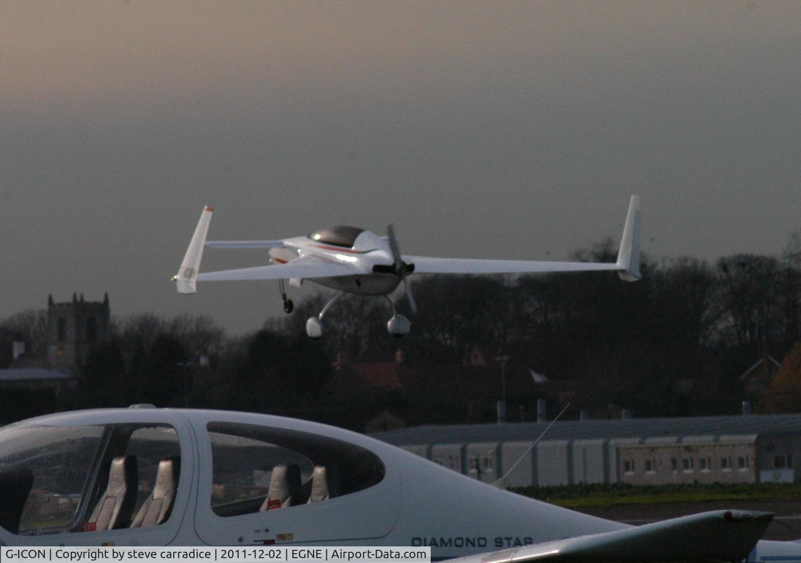 G-ICON, 2000 Rutan Long-EZ C/N PFA 074A-11104, late take off