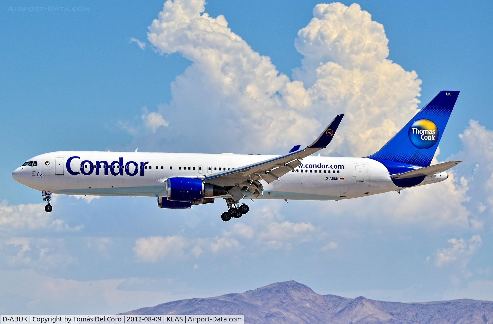 D-ABUK, 1999 Boeing 767-343/ER C/N 30009, D-ABUK Condor (Thomas Cook) 1999 Boeing 767-343/ER (cn 30009/746)

Las Vegas - McCarran International (LAS / KLAS)
USA - Nevada, August 9, 2012
Photo: Tomás Del Coro