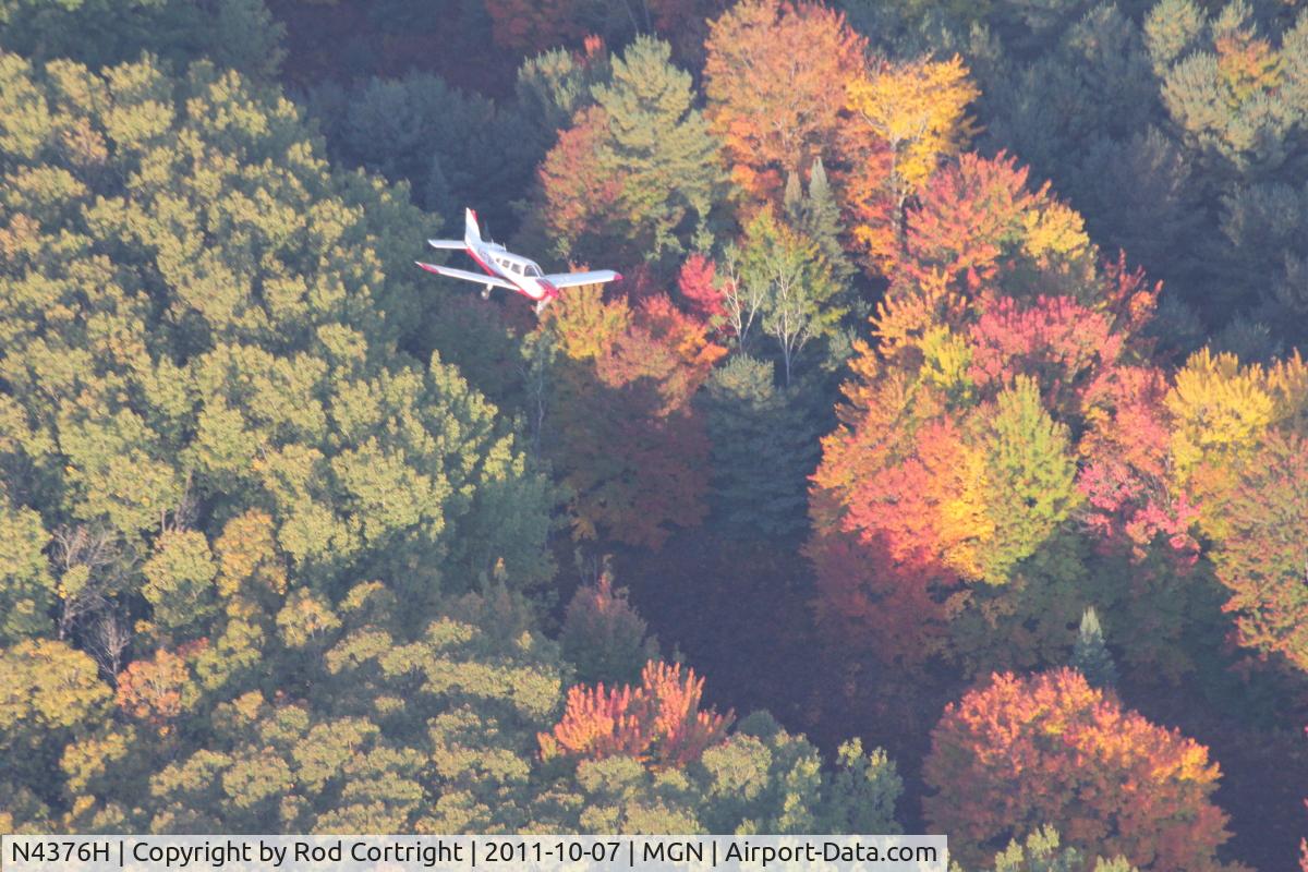 N4376H, 1984 Piper PA-28-181 C/N 28-8490110, Left Downwind @ Harbor Springs Airport, MGN