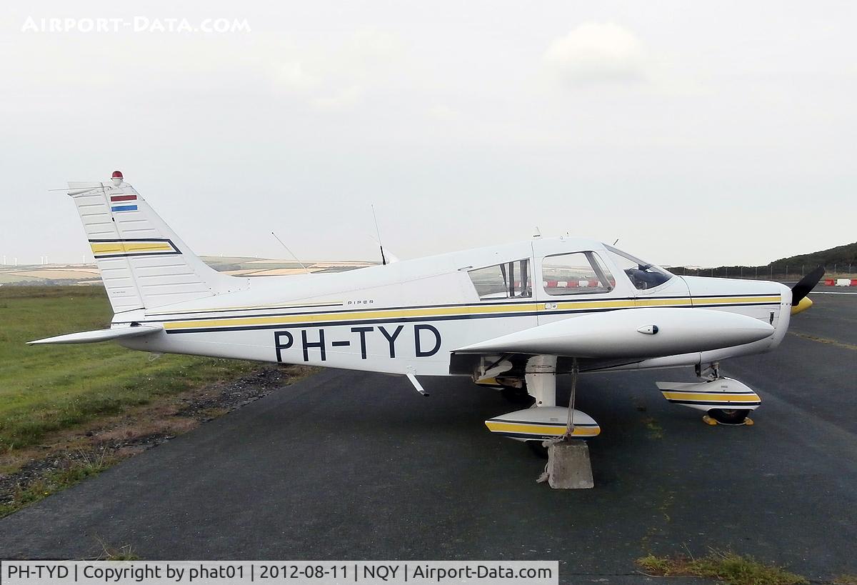 PH-TYD, 1973 Piper PA-28-140 Cherokee Cruiser C/N 28-7325421, Weekend visitor to Newquay