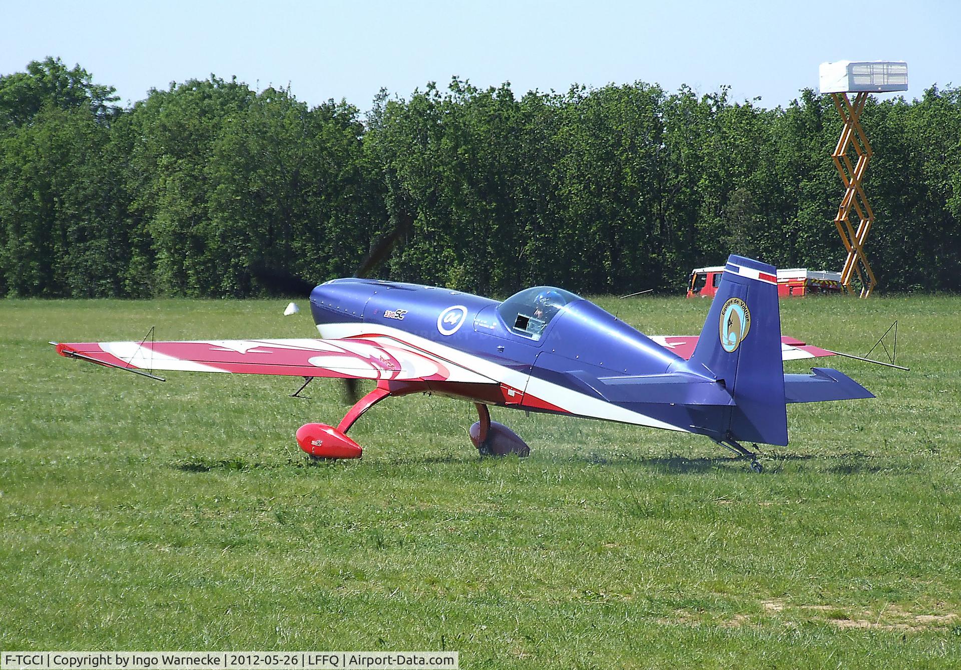 F-TGCI, Extra EA-330SC C/N 04, Extra EA-330SC at the Meeting Aerien 2012, La-Ferte-Alais