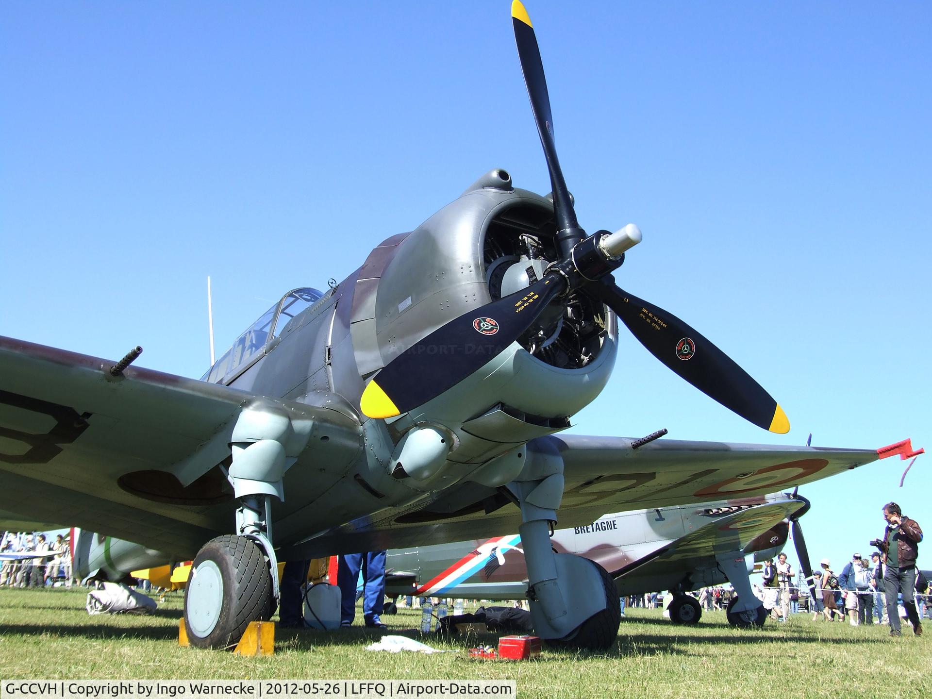 G-CCVH, 1939 Curtiss H-75A-1 C/N 12881, Curtiss H-75A-1 Hawk at the Meeting Aerien 2012, La-Ferte-Alais