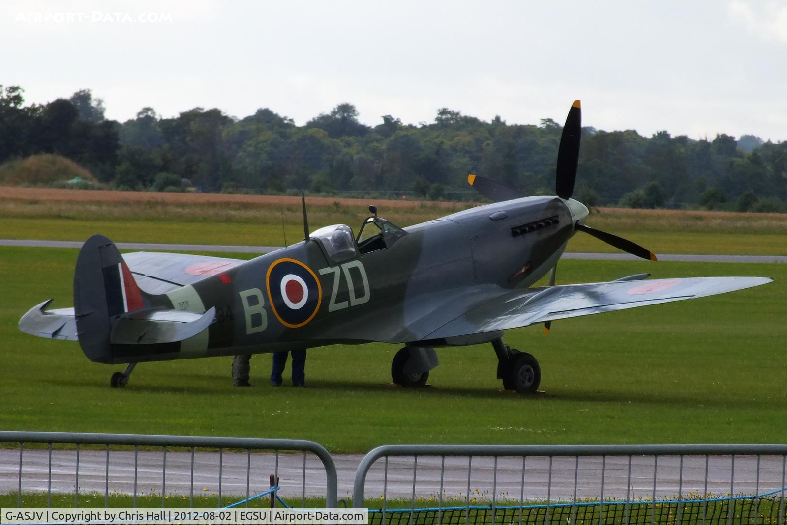 G-ASJV, 1943 Supermarine 361 Spitfire LF.IXb C/N CBAF.IX.552, probably the most famous of all Spitfires still flying today, MH434 preparing to depart from Duxford