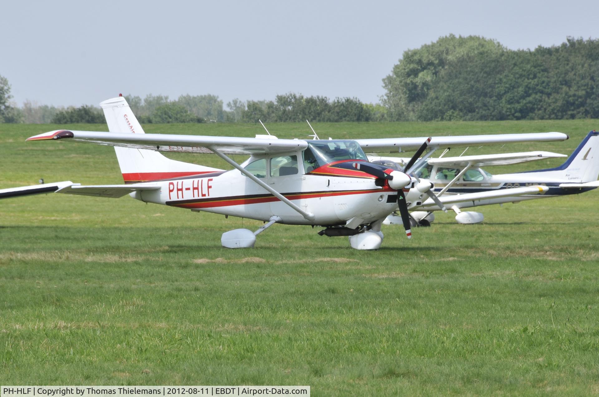 PH-HLF, Cessna 182P Skylane C/N 18264085, Fly In