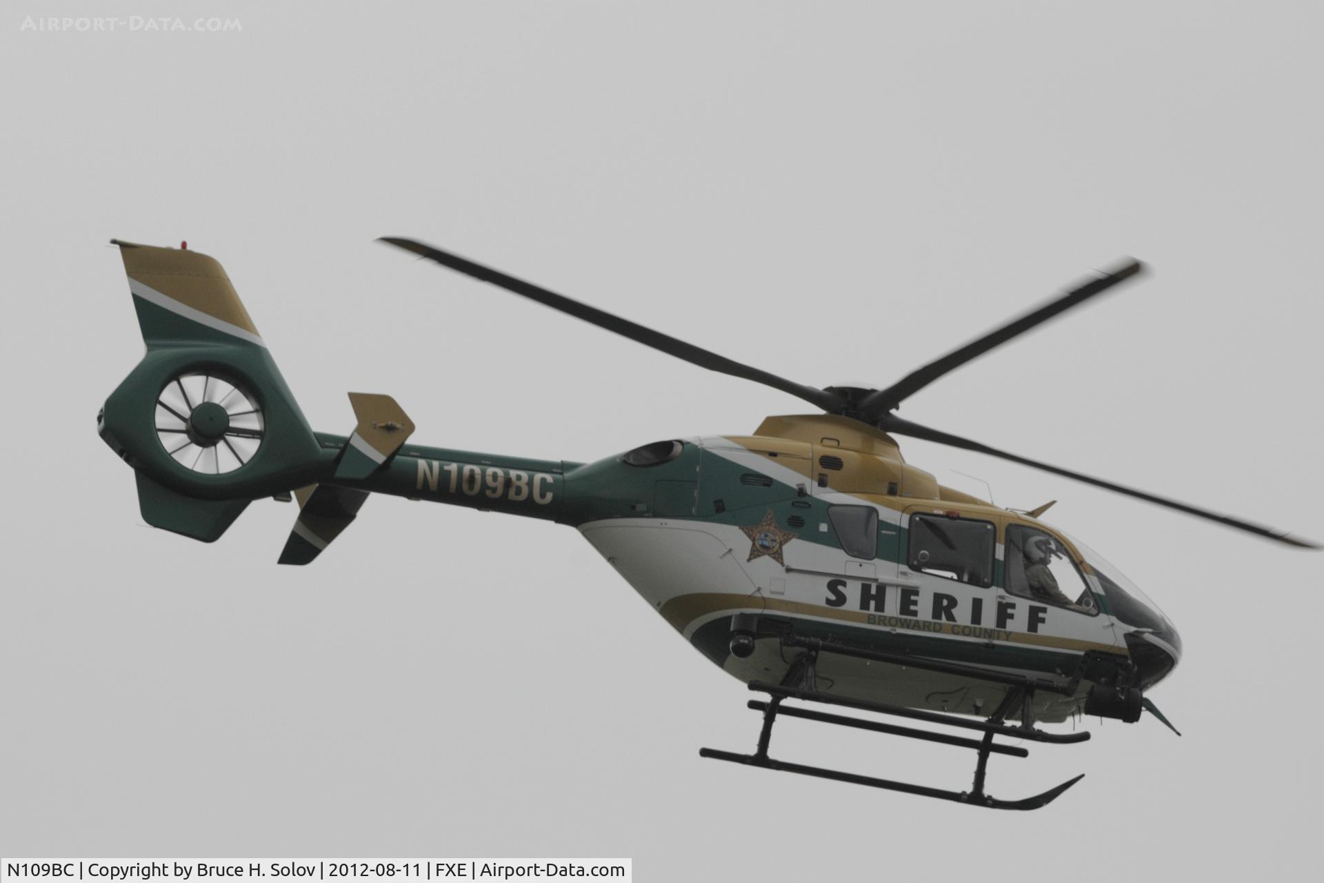 N109BC, 1999 Eurocopter EC-135T-1 C/N 0139, On approach to FXE
