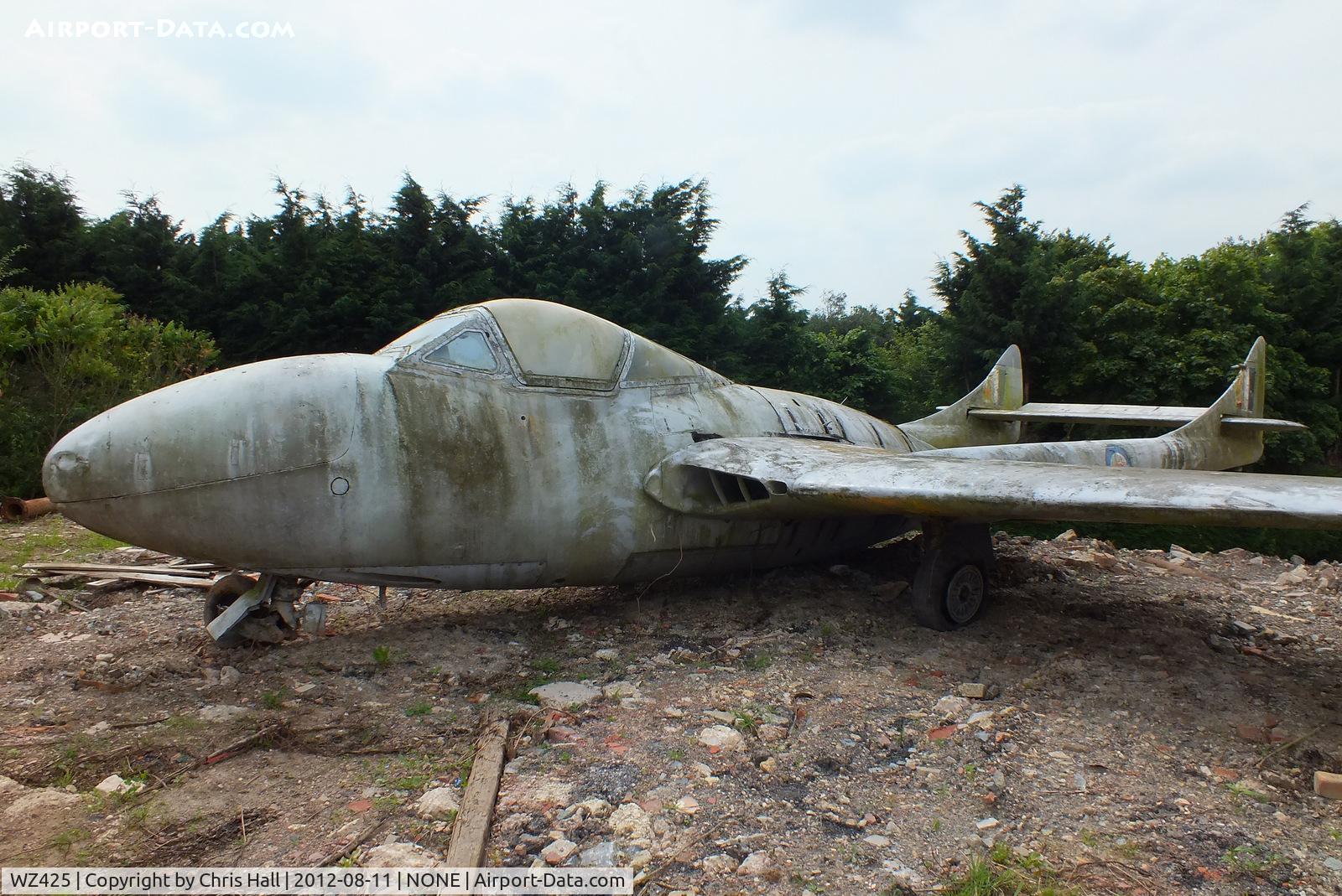 WZ425, 1952 De Havilland DH-115 Vampire T.11 C/N 15019, part of a private collection on a farm in Pershore, Worcestershire