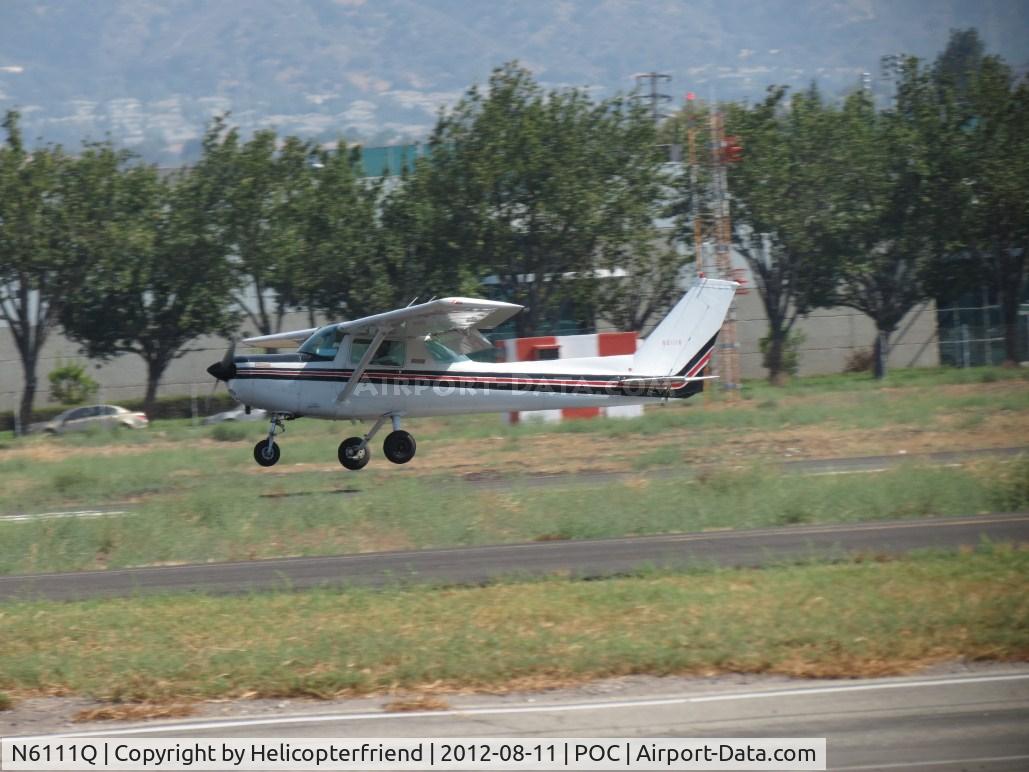N6111Q, 1981 Cessna 152 C/N 15285136, Strong crosswind just before touchdown