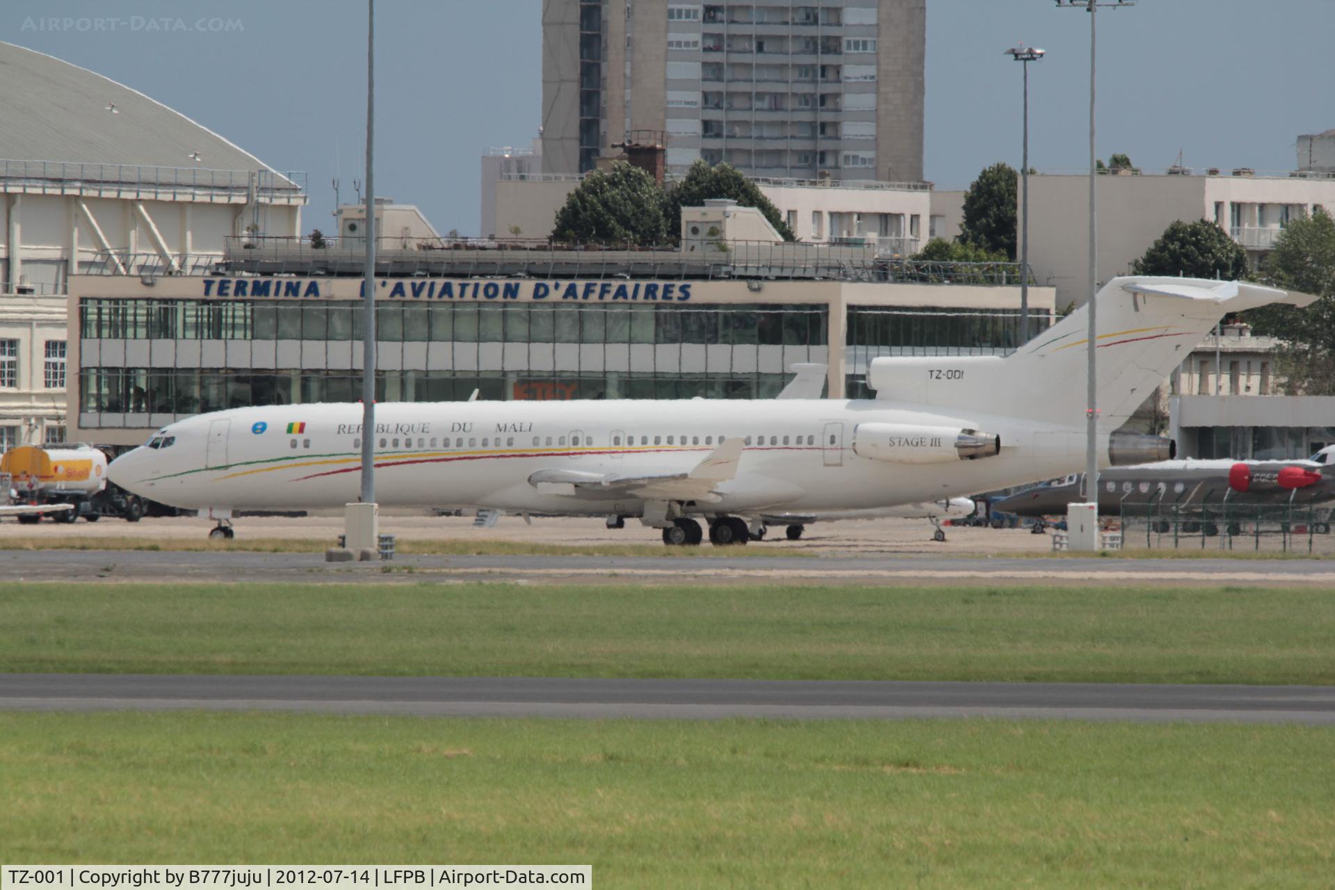 TZ-001, 1980 Boeing 727-2K5 C/N 21853, on transit at Le Bourget