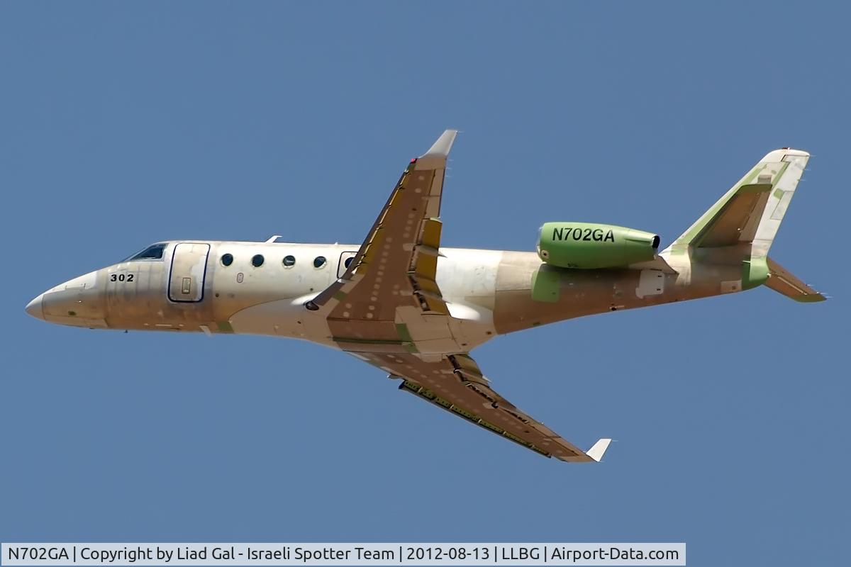 N702GA, 2007 Gulfstream Aerospace GIV-X (G450) C/N 4102, Takeoff from runway 26.