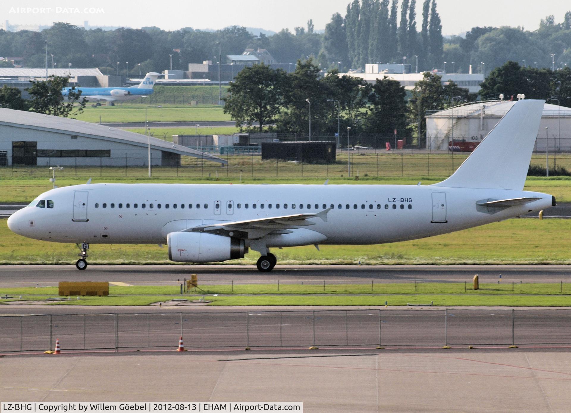 LZ-BHG, 2006 Airbus A320-232 C/N 2844, Taxi to the gate of Schiphol Airport