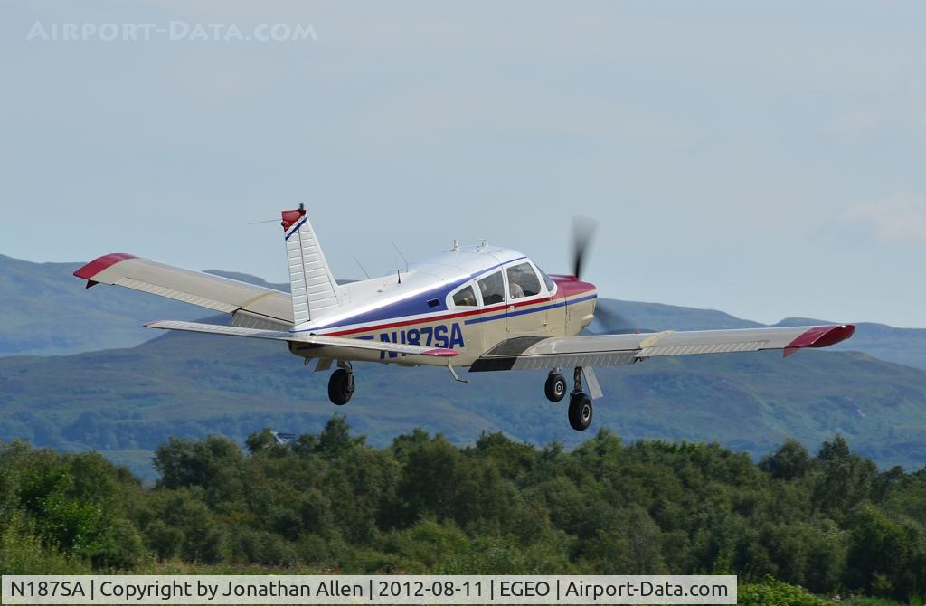 N187SA, 1972 Piper PA-28R-200 Cherokee Arrow II C/N 28R-7235139, Heading away from Oban Airport (North Connel).