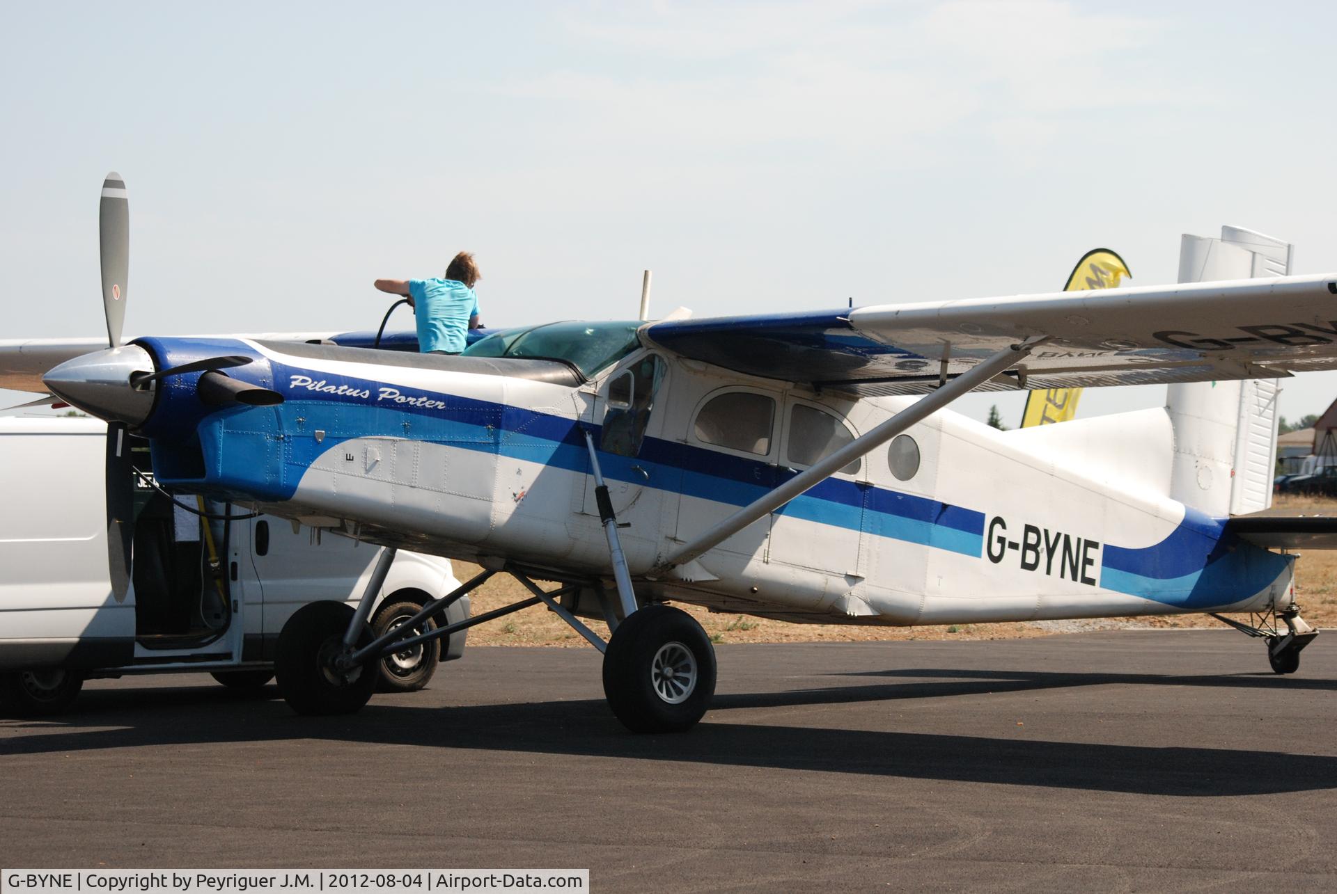 G-BYNE, 1967 Pilatus PC-6/B2-H4 Turbo Porter C/N 631, Refueling at Lézignan-Corbières (France)