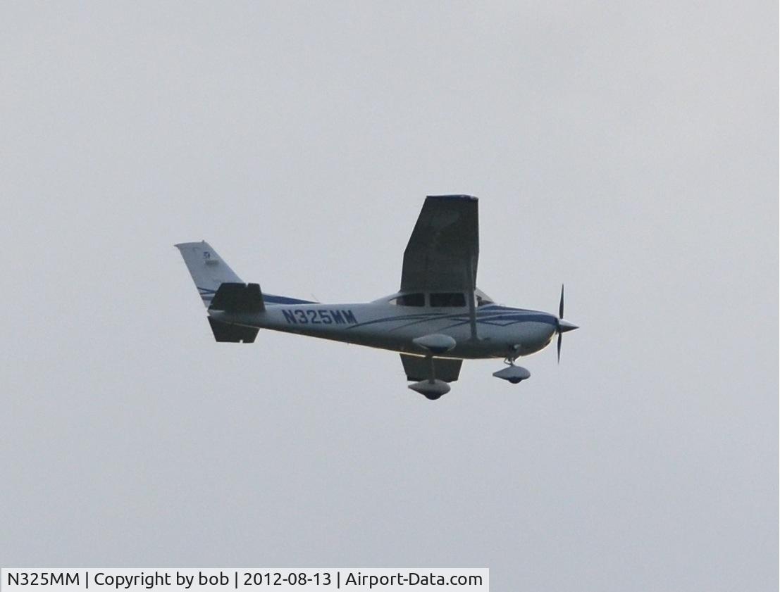 N325MM, 2007 Cessna 182T Skylane C/N 18281907, Flew over Swanton, VT in the evening on Monday August 13, 2012.
