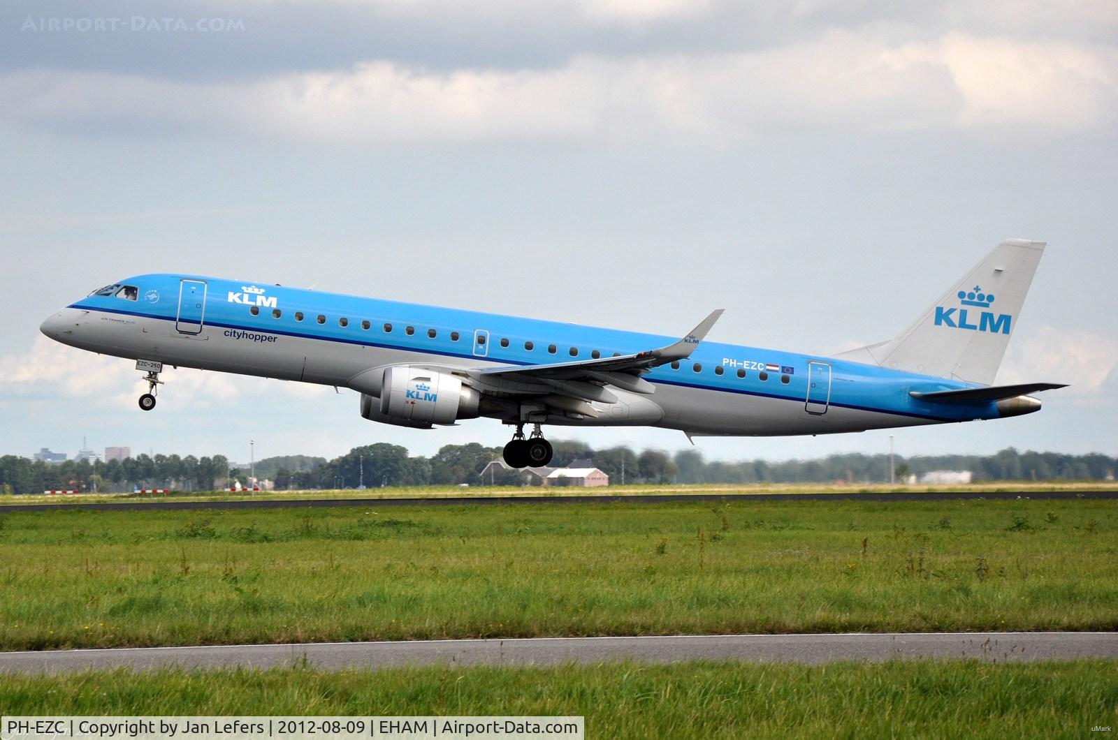 PH-EZC, 2008 Embraer 190LR (ERJ-190-100LR) C/N 19000250, KLM Cityhopper