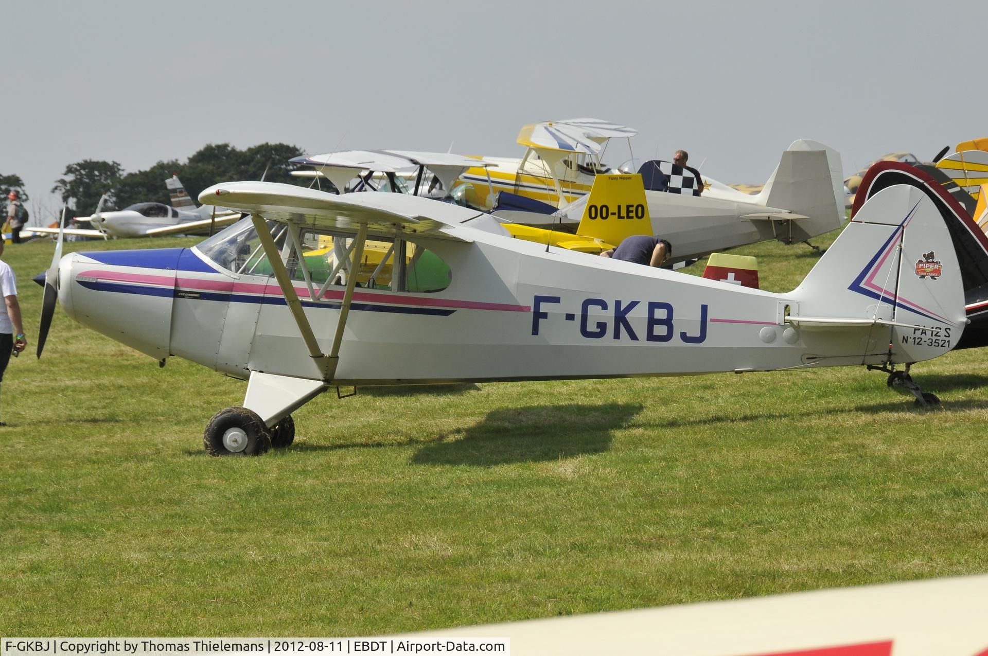 F-GKBJ, 1947 Piper PA-12S Super Cruiser C/N 12-3521, Fly In