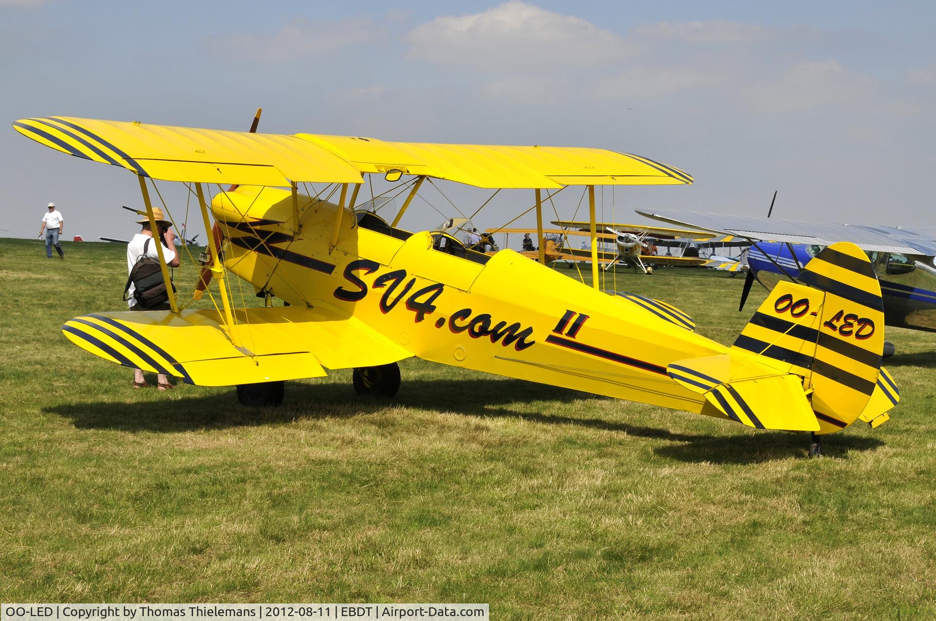 OO-LED, Stampe-Vertongen SV-4C C/N 388, Fly In