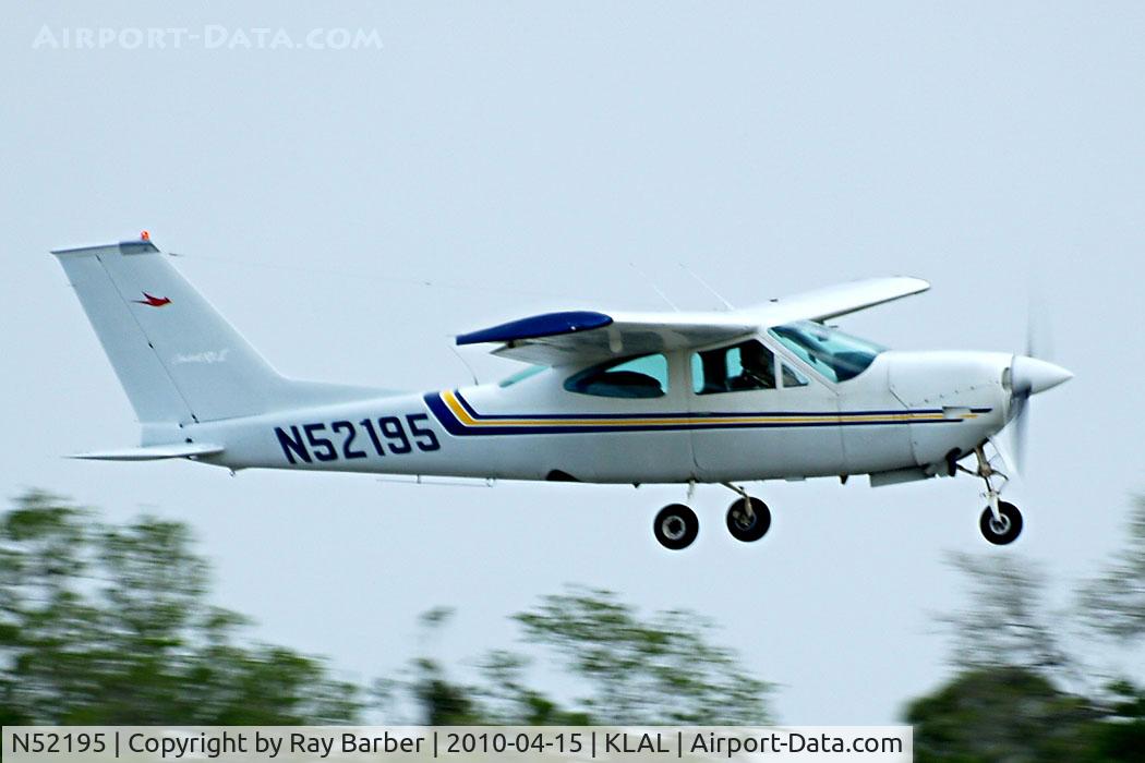 N52195, Cessna 177RG Cardinal C/N 177RG1191, About to land.