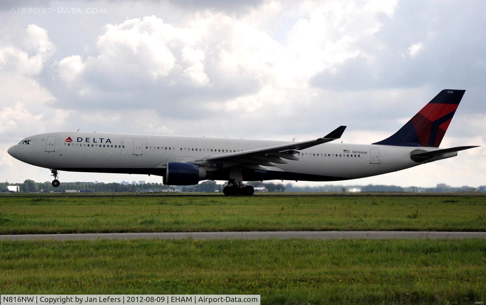 N816NW, 2007 Airbus A330-323X C/N 0827, DELTA