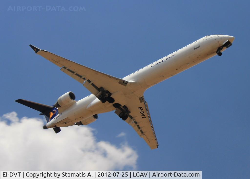 EI-DVT, 2007 Canadair CRJ-900LR (CL-600-2D24) C/N 15123, Landing on rwy 03L.