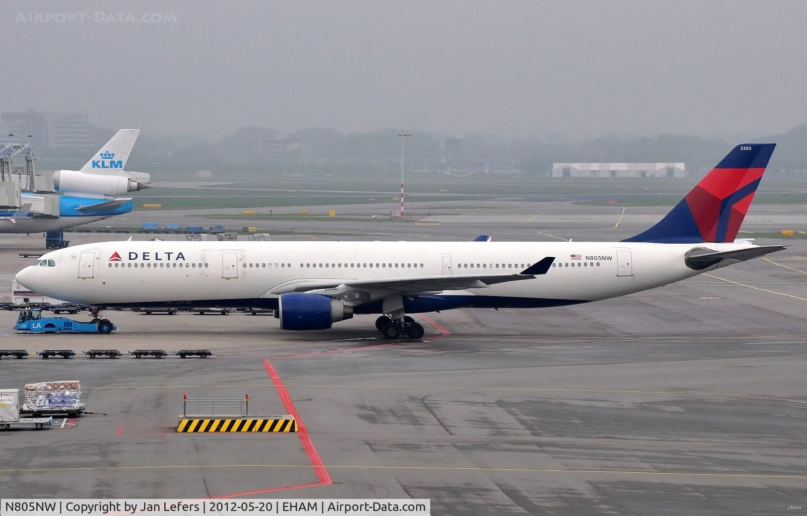 N805NW, 2003 Airbus A330-323 C/N 0552, DELTA