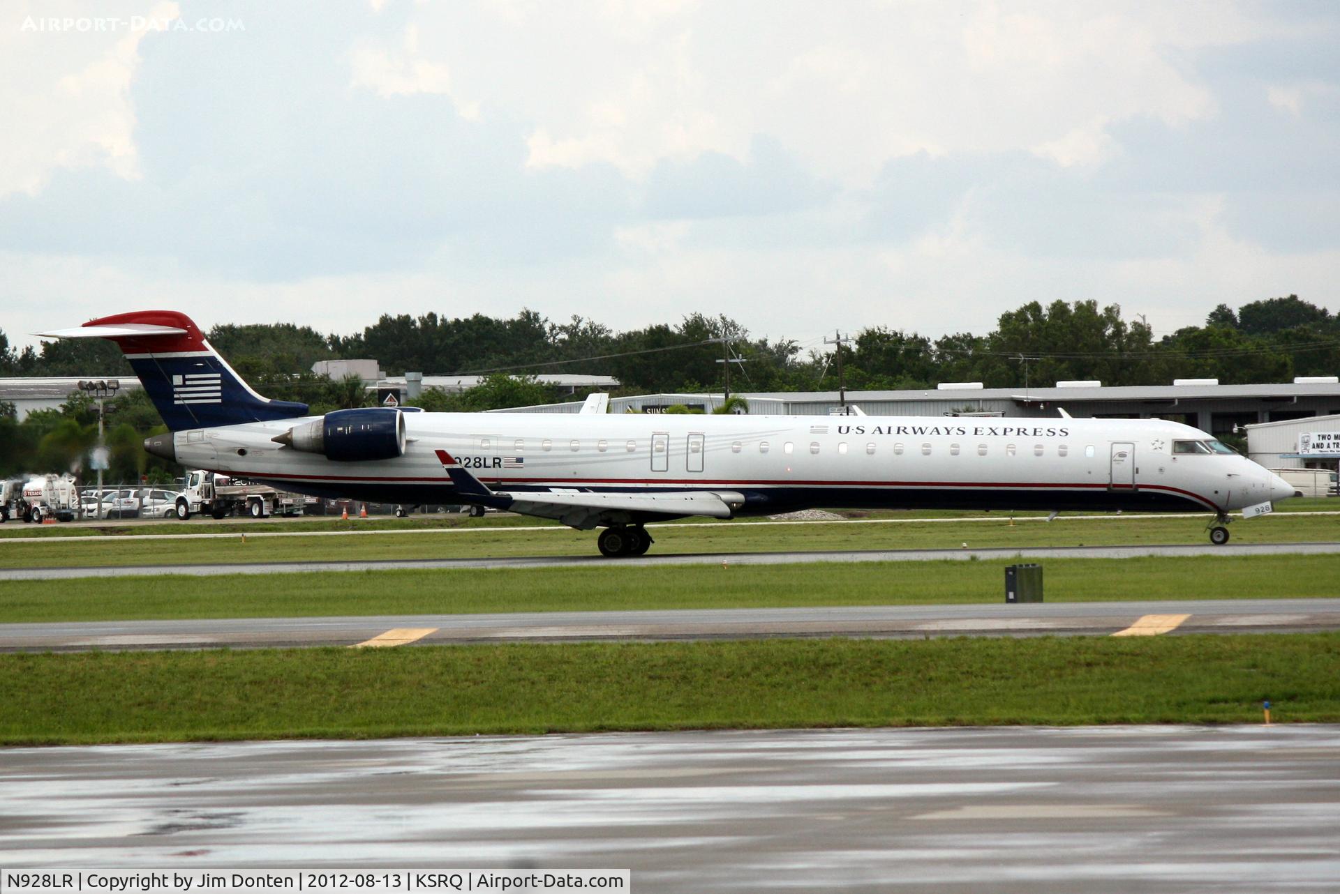 N928LR, 2005 Bombardier CRJ-900ER (CL-600-2D24) C/N 15028, US Air Flight 2607 operated by Mesa (N928LR) arrives at Sarasota-Bradenton International Airport following a flight from Charlotte-Douglas International Airport