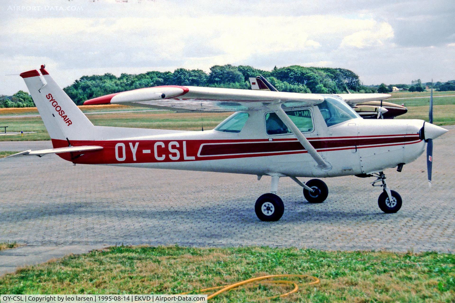 OY-CSL, Cessna 152 C/N 15283210, Vamdrup Denmark 14.8.95
