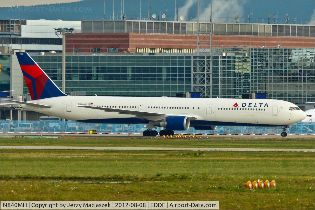 N840MH, 2001 Boeing 767-432/ER C/N 29718, Boeing 767-432ER,