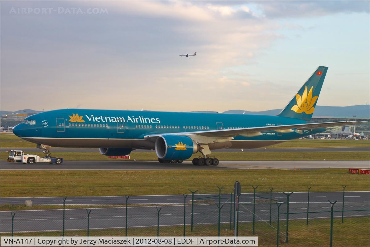 VN-A147, 1998 Boeing 777-2Q8/ER C/N 27607, Boeing 777-2Q8,