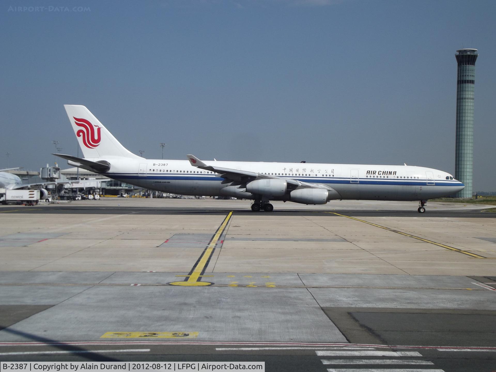 B-2387, Airbus A340-313 C/N 201, delivered new in 1997, leased to Cathay Pacific in 1999 as B-HMZ until 2001.