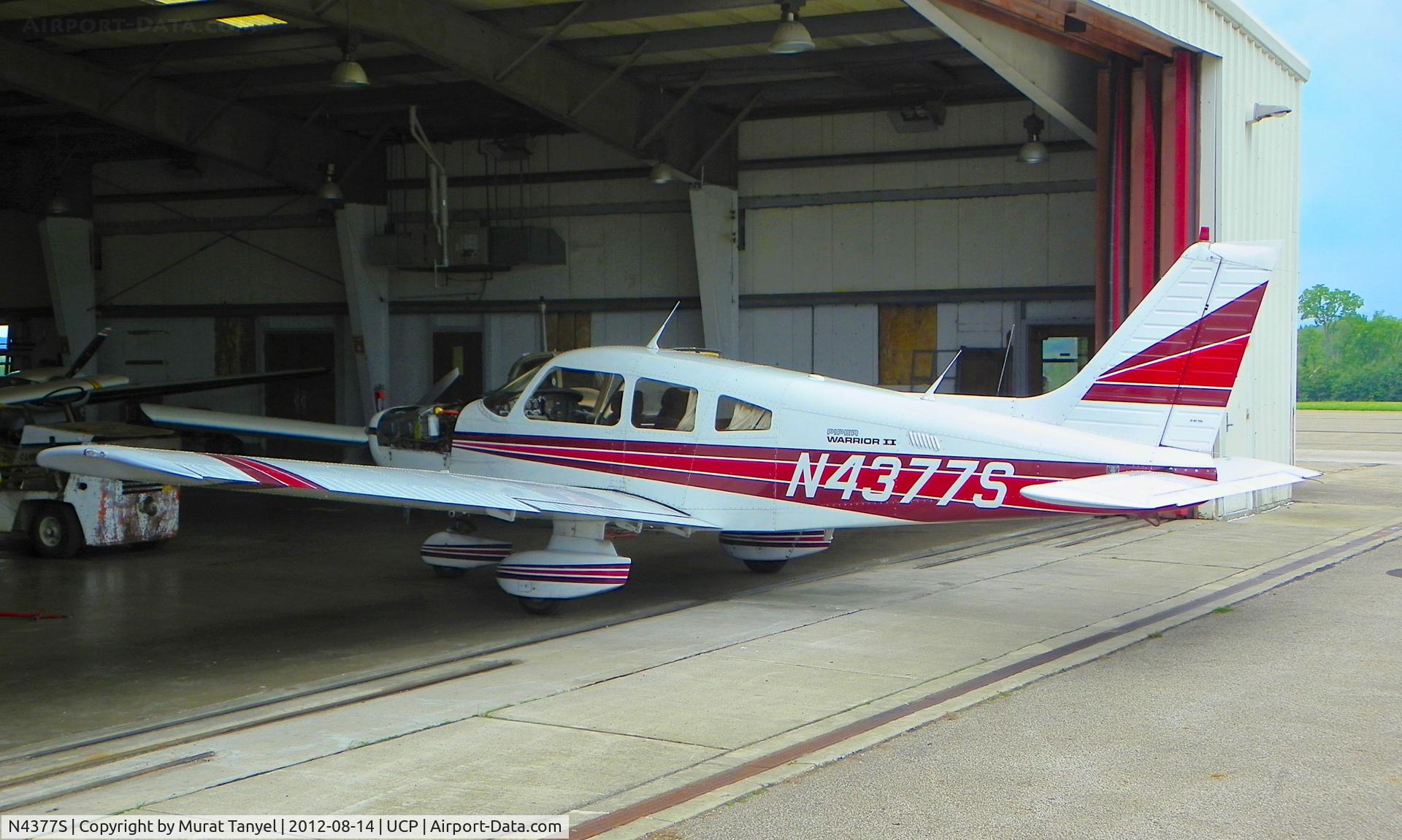 N4377S, 1984 Piper PA-28-161 C/N 28-8516005, Being serviced at UCP