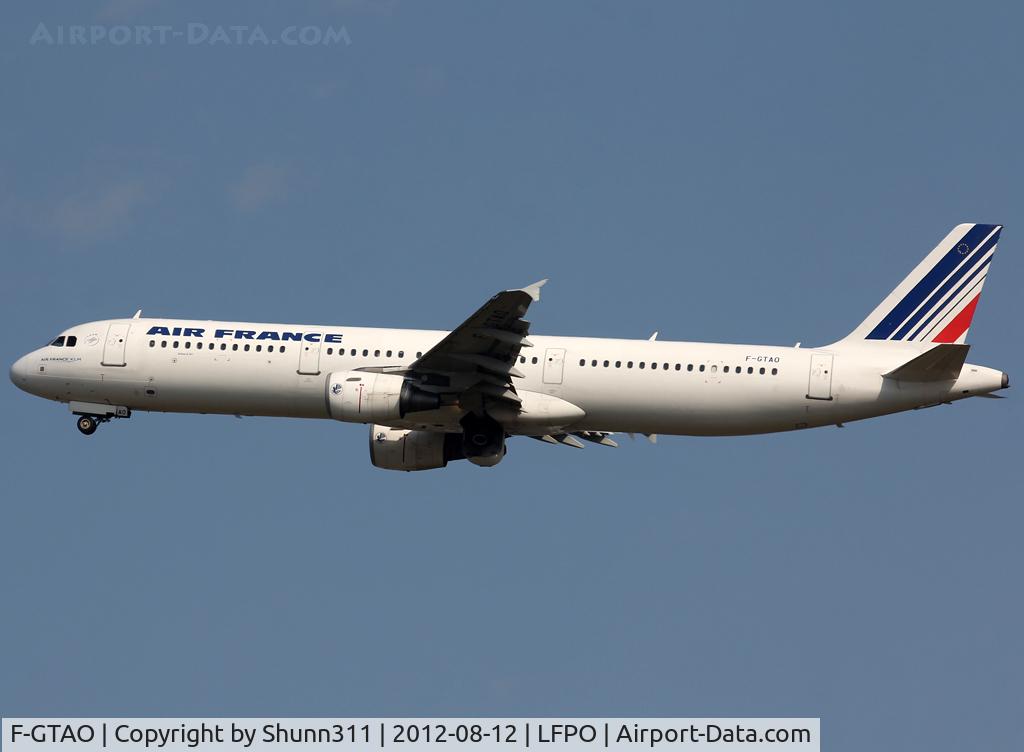 F-GTAO, 2007 Airbus A321-211 C/N 3098, Taking off from rwy 24