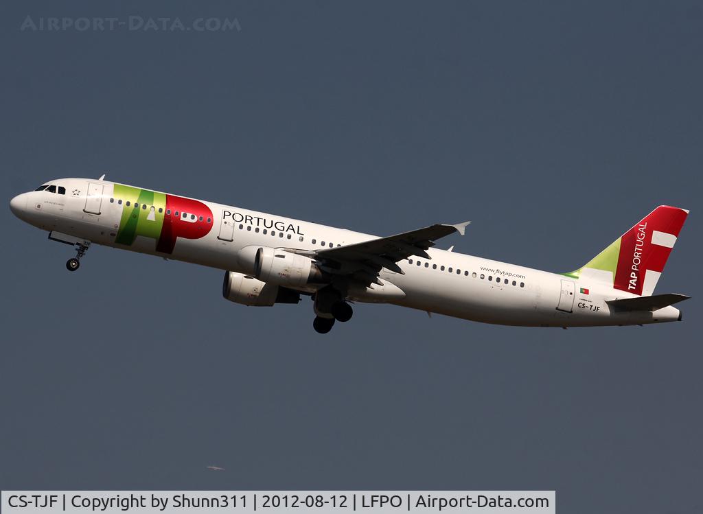CS-TJF, 2000 Airbus A321-211 C/N 1399, Taking off from rwy 24