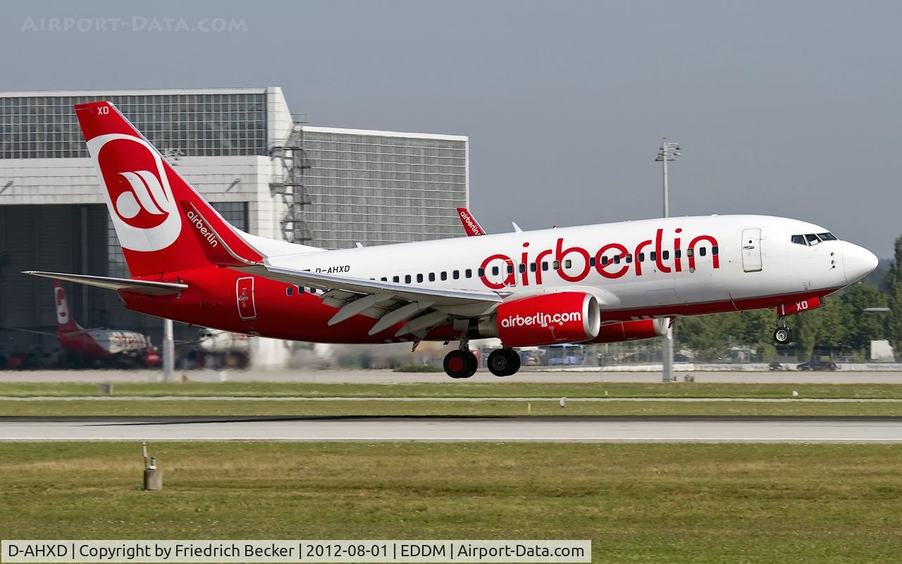 D-AHXD, 2007 Boeing 737-7K5 C/N 30726, moments prior touchdown