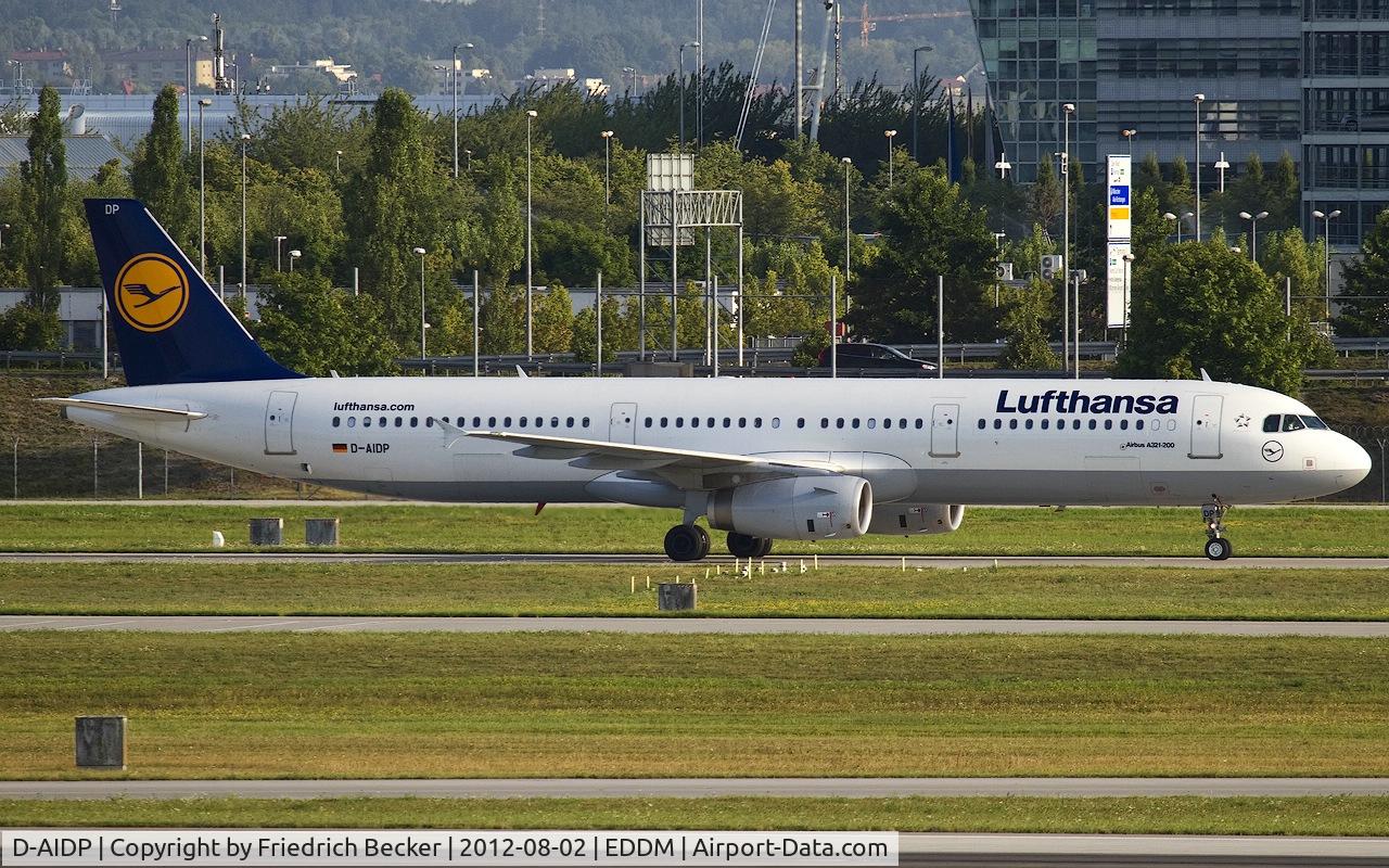 D-AIDP, 2012 Airbus A321-231 C/N 5049, taxying to the gate