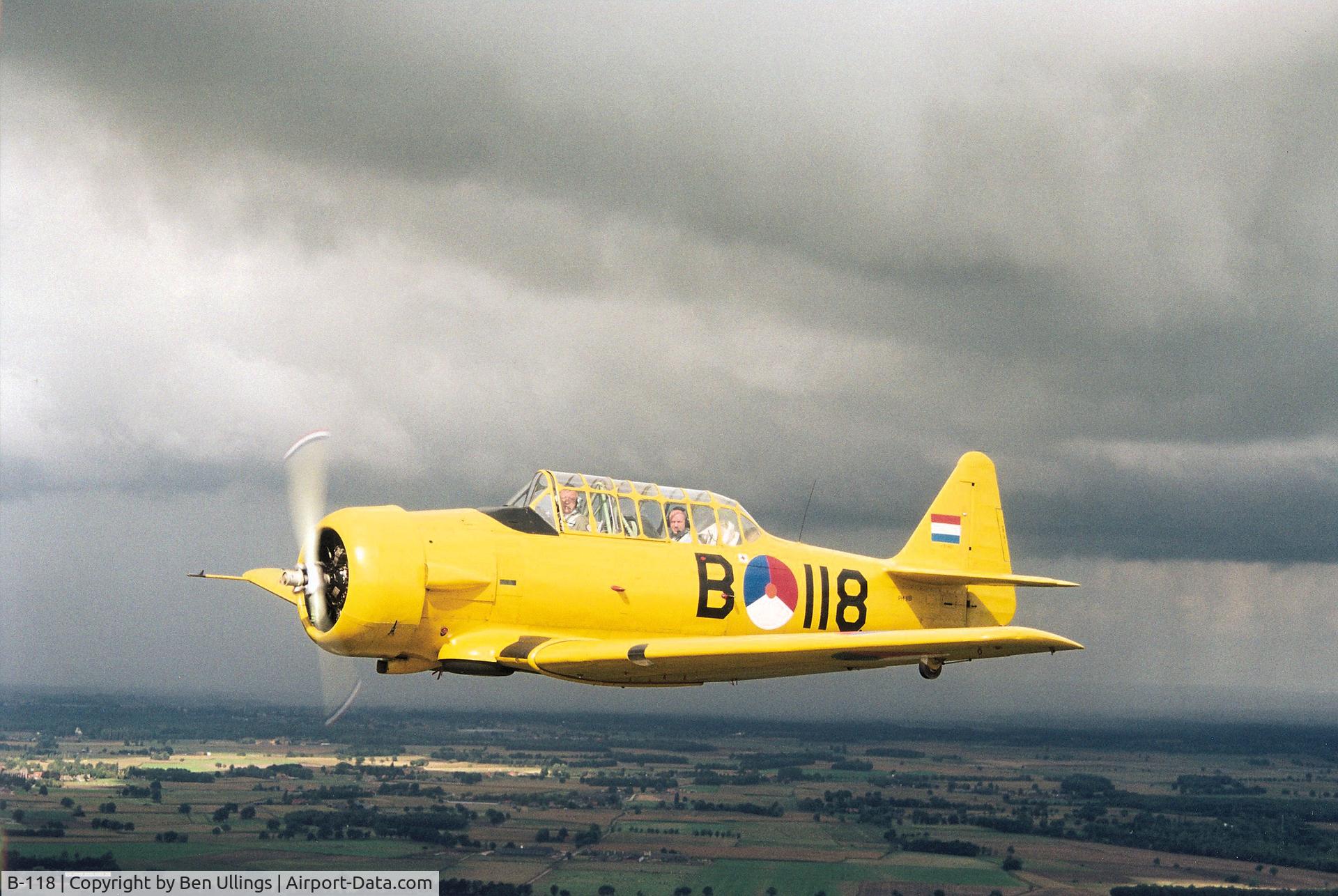 B-118, 1943 North American AT-16ND Harvard IIB C/N 14A-1467, Operated by RNethAF Historical Flight