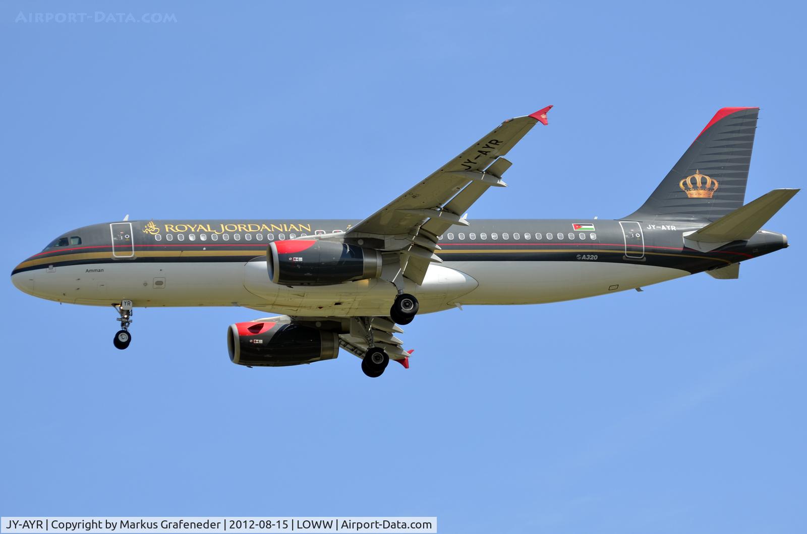 JY-AYR, 2011 Airbus A320-232 C/N 4817, landing on rwy 34